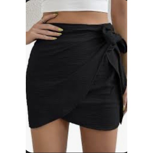 Free People Kamala Mini Skirt Wrap High Waisted Black Size Small - Picture 1 of 7